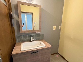 洗面リフォーム トータルコーディネートで叶えた、こだわり満載のおしゃれな洗面所